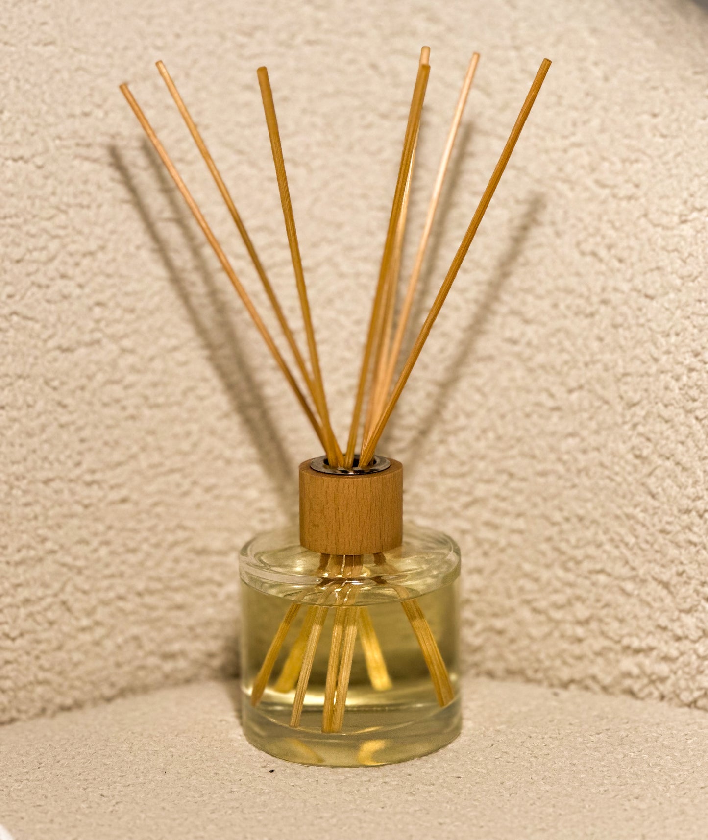 Calm - plant-based reed diffuser