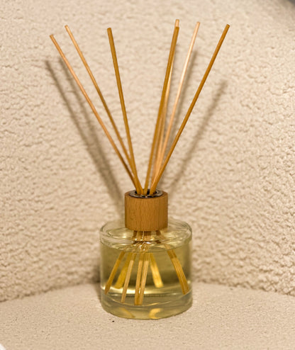 Calm - plant-based reed diffuser